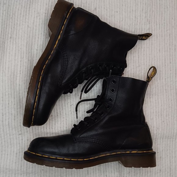 Dr. Martens Shoes - Dr Martens 1460 Pascal Virginia Black Leather Lace Up Combat Boots Size 39